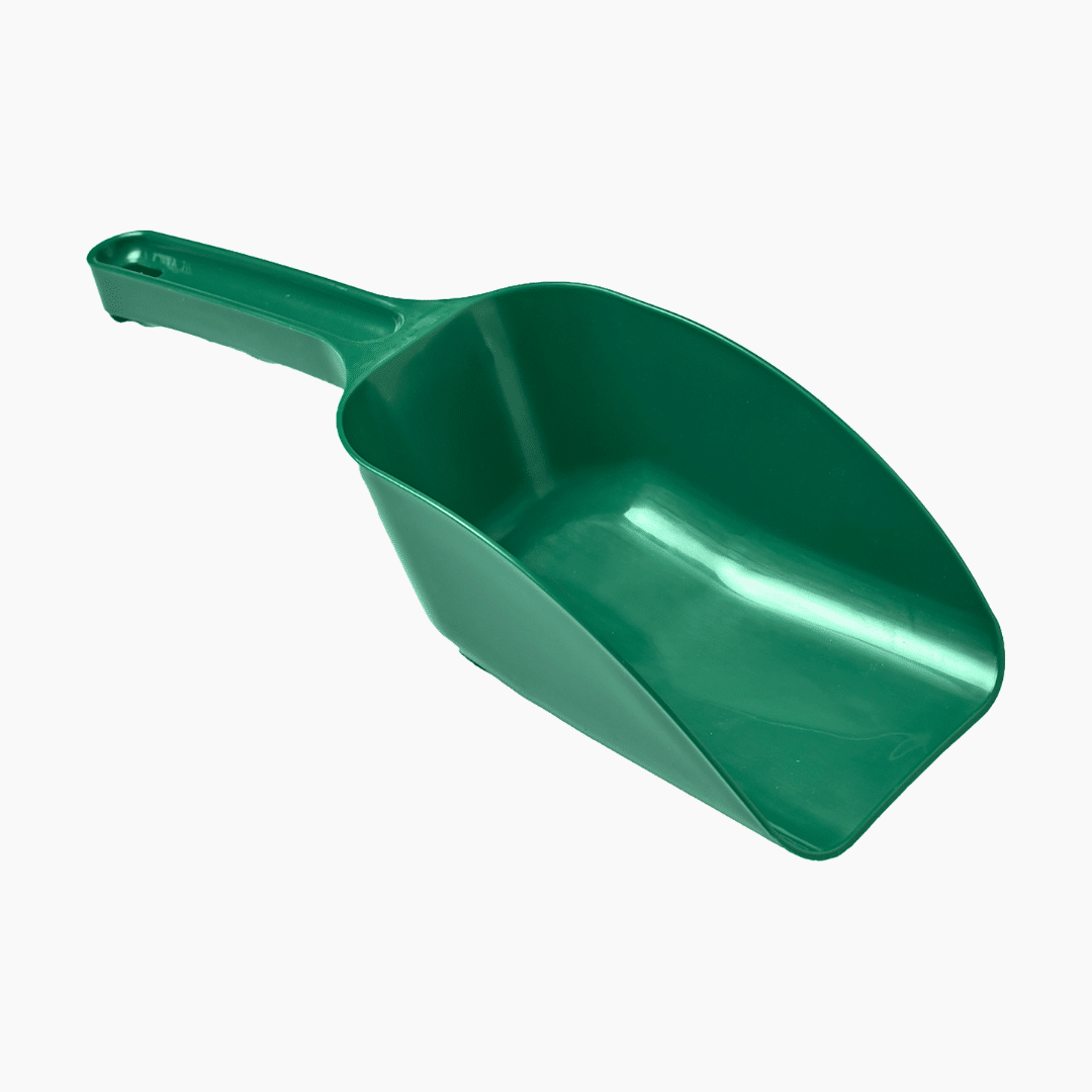 T_OR1290 - Plastic Scoop Good Roots Plastic Scoop – durable lightweight scoop for soil and compost, ideal for potting and garden tasks.